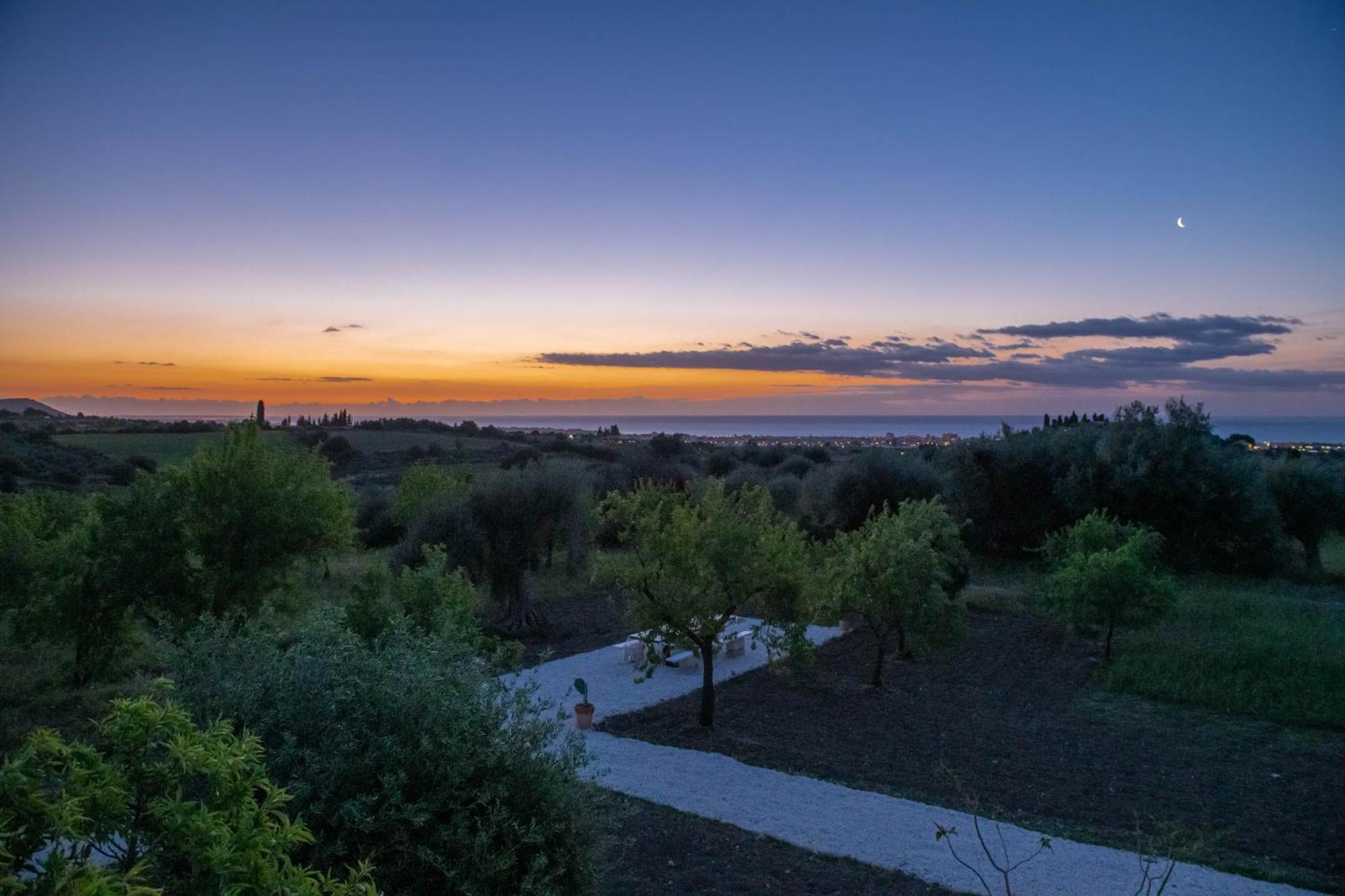 Bed and Breakfast Luccicamare Family-Run Beb à Noto Extérieur photo